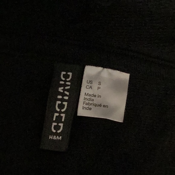H&M Divided cropped hoodie size small - Picture 8 of 8